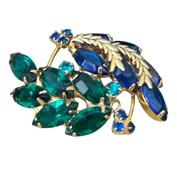 Vintage Rich Saphire Emerald Glass Rhinestone Gold Tone Brooch Pin 2" x 1.5" - Picture 4 of 5